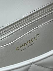 Fortok Chanel Flap Bag 25SS White 12.5 X 19.5X 3.5CM - 2