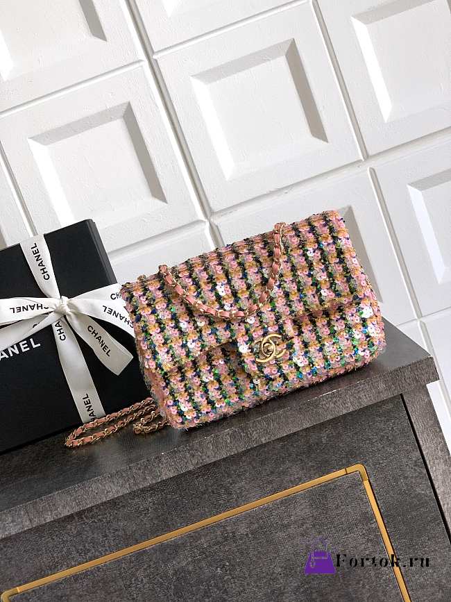 Fortok Chanel Pink With Green Details Sequin Flap Bag 20cm - 1