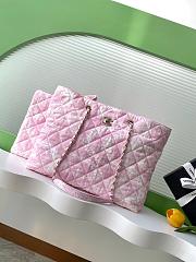 Fortok The Chanel Coco Beach 2025 collection Maxi Shopping Bag Printed Denim & Gold-Tone Metal Light Pink & White 28.5-37-13cm - 1