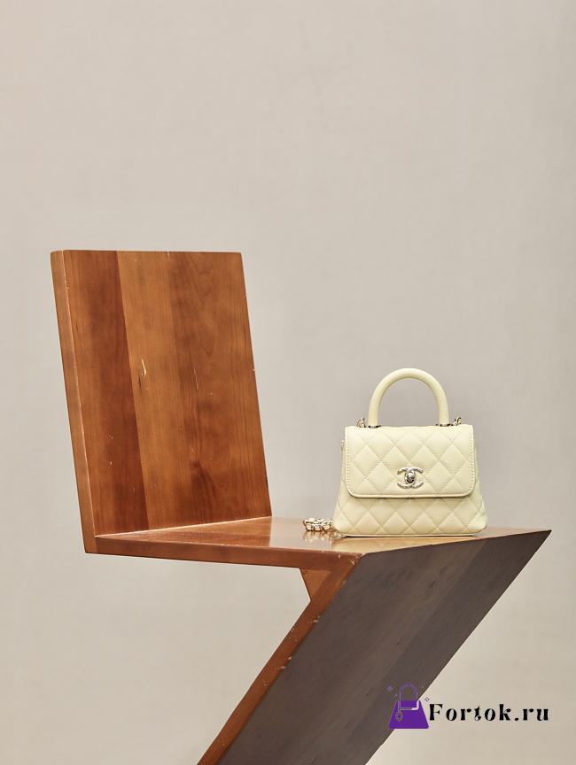Chanel 25ss Chanel Coco Handle Baby Yellow 14.5 × 11.5 × 5.5 cm - 1