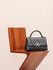 Chanel 25ss Chanel Coco Handle Black 28cm  - 2