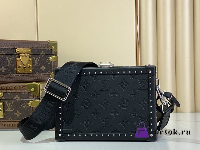 Fortok Louis Vuitton Monogram Shadow Clutch Truck Black 24 x16.5x8cm - 1