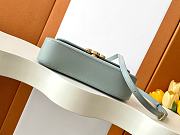 Fortok Celine TEEN CELINE LOLA IN shiny calfskin Ice Blue 20x11.5x5cm - 5
