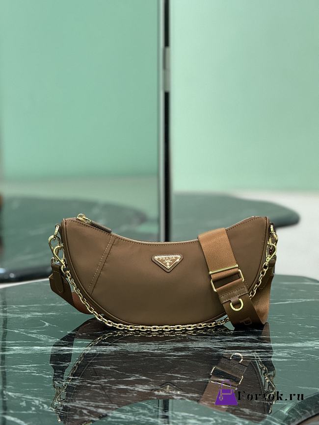 Fortok Prada Demi-lune Re-Nylon shoulder bag Brandy 30 x 13.5 x 6cm  - 1