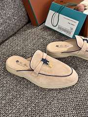 Loro Piana Summer Charms Walk Mules Beige - 5