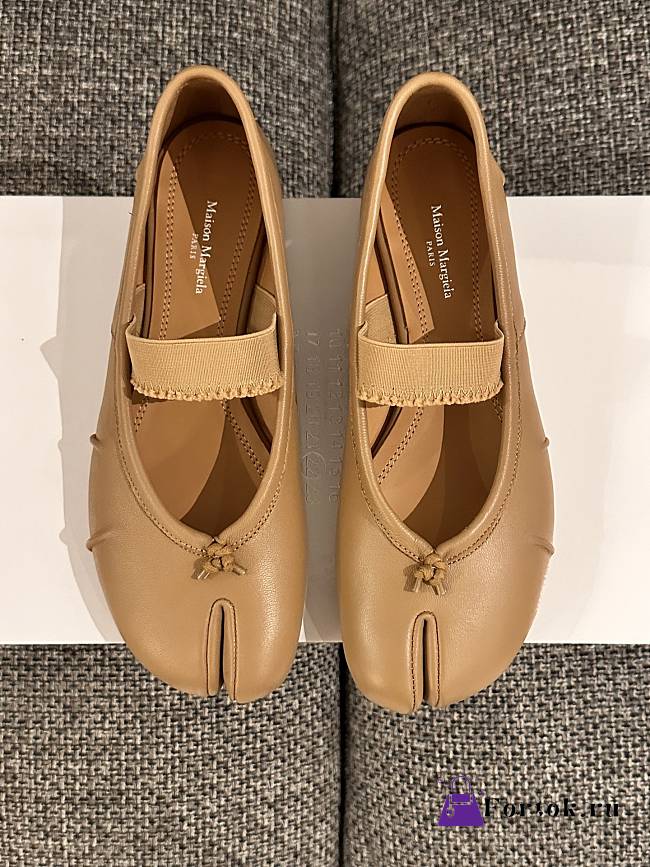 Fortok Maison Margiela Leather ballerinas Beige - 1