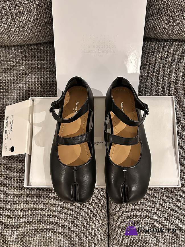 Fortok Maison Margiela Leather Tabi Strap Ballerina Flats Black - 1