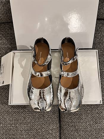 Fortok Maison Margiela Leather Tabi Strap Ballerina Flats Silver
