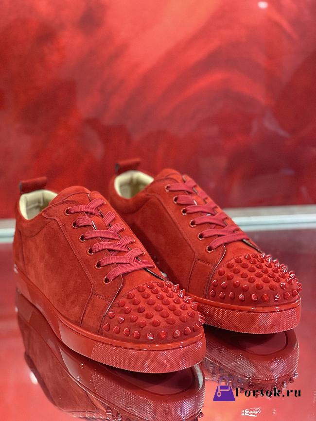 fORTOK Christian Louboutin Louis Junior Spikes Flat Suede Red - 1