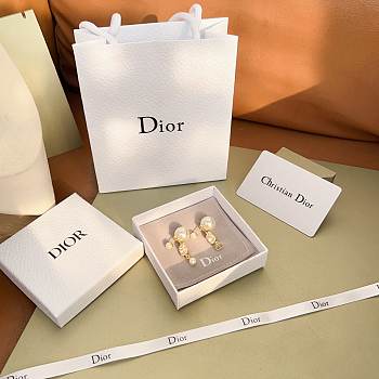Fortok Dior Pearl Earrings 01