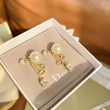 Fortok Dior Triables Pearl Earrinsg