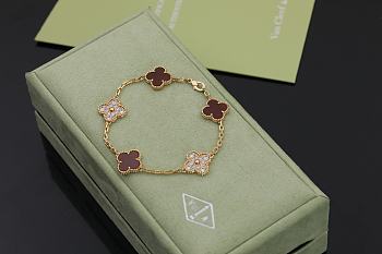 Fortok Van Cleef & Arpels Alhambra Red Mother of Pearl and Diamond 5 Motifs Gold Bracelet