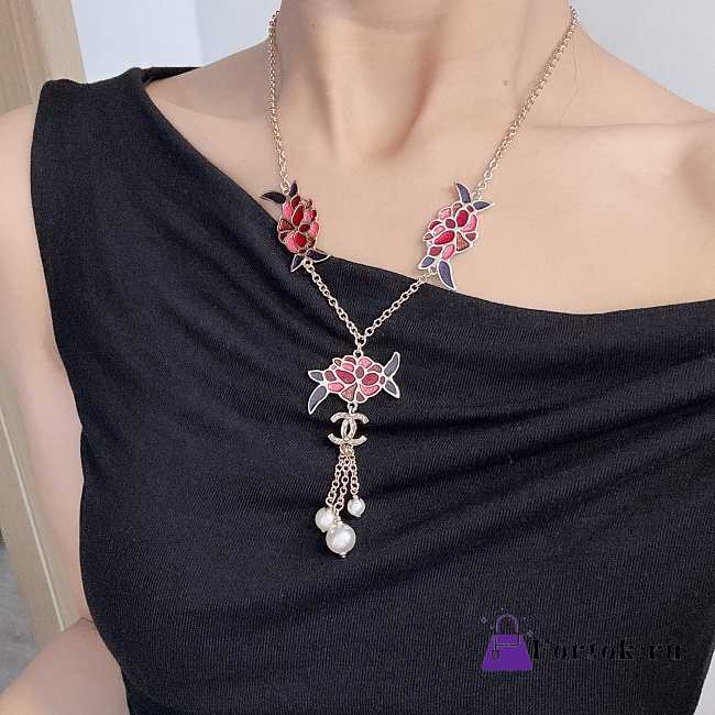Fortok 2024/25 Métiers d’art Necklace Metal, Resin & Glass Pearls Gold, Multicolor & Pearly White - 1