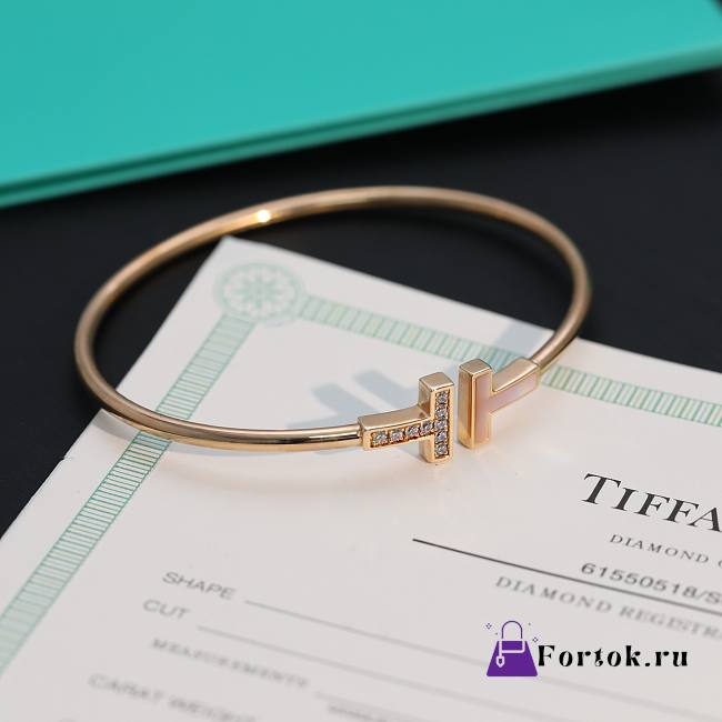 Fortok Tiffany Pink T Narrow Wire Bracelet in Rose Gold And Diamond - 1