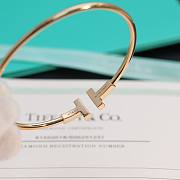 Fortok Tiffany Green T Narrow Wire Bracelet in Rose Gold And Diamond - 3