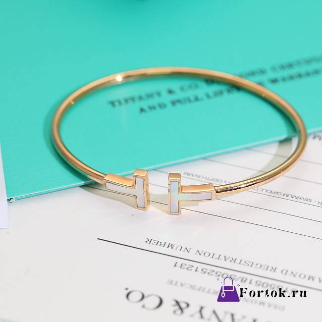 Fortok Tiffany White T Narrow Wire Bracelet in Rose Gold  - 1
