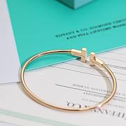 Fortok Tiffany Green T Narrow Wire Bracelet in Rose Gold - 3