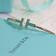 Fortok Tiffany Green T Narrow Wire Bracelet in Rose Gold - 2