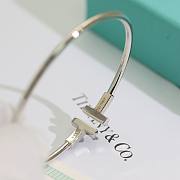 Fortok Tiffany Black T Narrow Wire Bracelet in Silver - 6