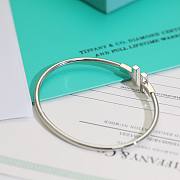 Fortok Tiffany Black T Narrow Wire Bracelet in Silver - 4