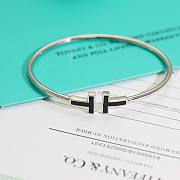 Fortok Tiffany Black T Narrow Wire Bracelet in Silver - 3
