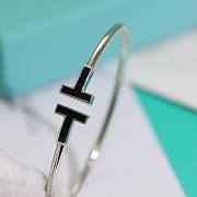 Fortok Tiffany Black T Narrow Wire Bracelet in Silver - 2