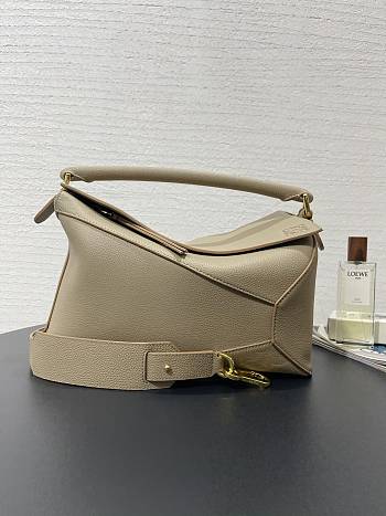Fortok Loewe Puzzle Edge bag Beige 29*19*12cm