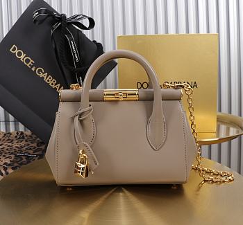 Fortok Dolce & Gabbana DG Mini Marlene Day Bag Ebony 19*13.5*7cm