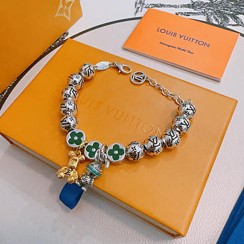 Fortok Louis Vuitton Monogram World Tour Bracelet Leaf Green