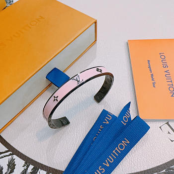 Fortok Louis Vuitton cuff bracelet Pink
