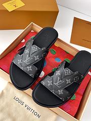 Fortok Louis Vuitton Men Logo sandals Black  - 2