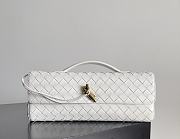 Fortok Bottega Veneta Andiamo Clutch White 31*13*3cm - 1