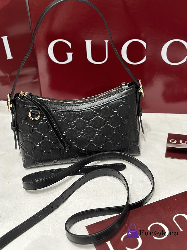 Fortok Gucci GG Emblem small shoulder bag black GG leather 22×14x8cm - 1