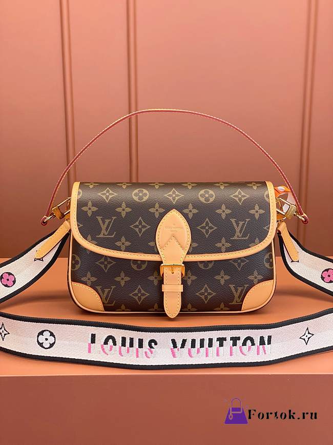 Fortok Louis Vuitton Diane Monogram 9x15x24cm - 1