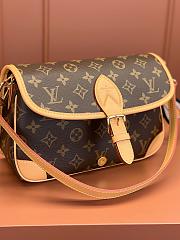 Fortok Louis Vuitton Diane Monogram 9x15x24cm - 2