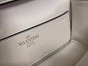 Fortok Valentino Garavani Locò mini bag Pink beige 20x11x5cm - 5