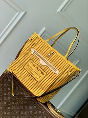 Fortok Louis Vuitton Neverfull Bandoulière Upside Down MM Safran Yellow 28 x 14 x 31 cm - 4