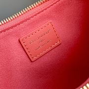 Fortok Louis Vuitton Pochette LV Bloom Red 23 × 10 × 4 cm - 2