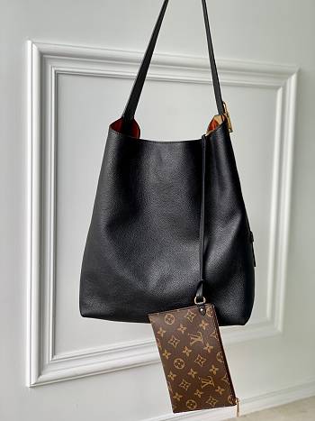 Fortok Louis Vuitton Low Key Hobo Black 31 x 35 x 18 cm