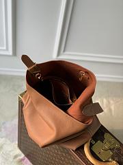 Fortok Louis Vuitton Low Key Hobo Brown 31 x 35 x 18 cm - 4