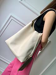 Fortok Louis Vuitton Low Key Hobo White 31 x 35 x 18 cm - 1