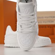 Fortok Louis Vuitton LV Trainer Sneaker 1AHT83 White - 2