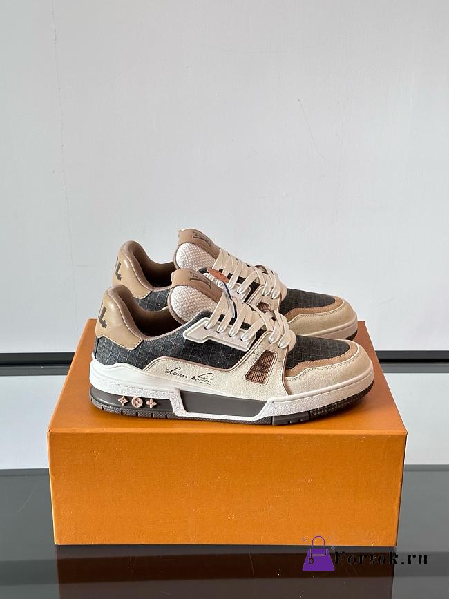 Fortok Louis Vuitton LV Trainer Outdoor Sneaker Marron 1AHTFJ  - 1