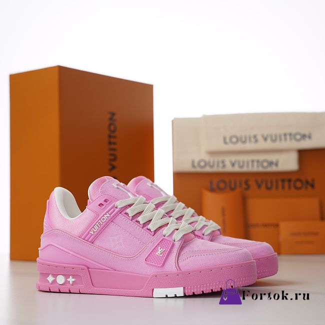 Fortok Louis Vuitton LV Trainer Sneaker Pink - 1