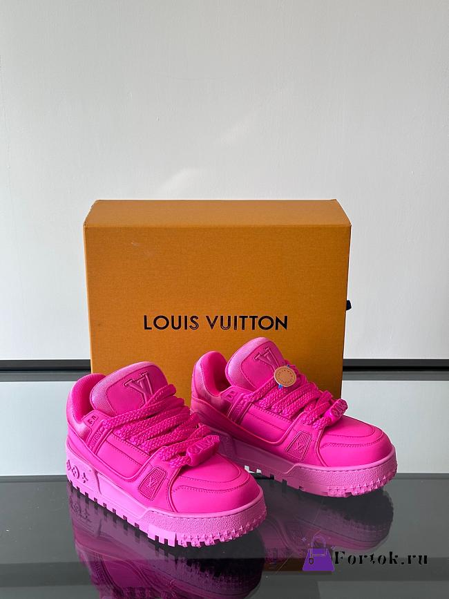 Fortok Louis Vuitton LV Trainer Sneaker Hot Pink - 1