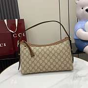 Fortok Gucci GG Emblem Medium Shoulder Bag Canvas Brown 30 x 19 x 11cm - 1