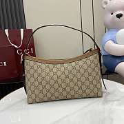 Fortok Gucci GG Emblem Medium Shoulder Bag Canvas Brown 30 x 19 x 11cm - 5