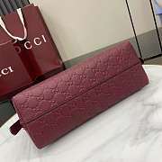 Fortok Gucci GG Emblem Medium Shoulder Bag Leather Rouge 30 x 19 x 11cm - 2