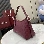 Fortok Gucci GG Emblem Medium Shoulder Bag Leather Rouge 30 x 19 x 11cm - 3