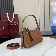 Fortok Gucci GG Emblem Mini Shoulder Bag Leather Brown 22 x 14 x 8cm - 4